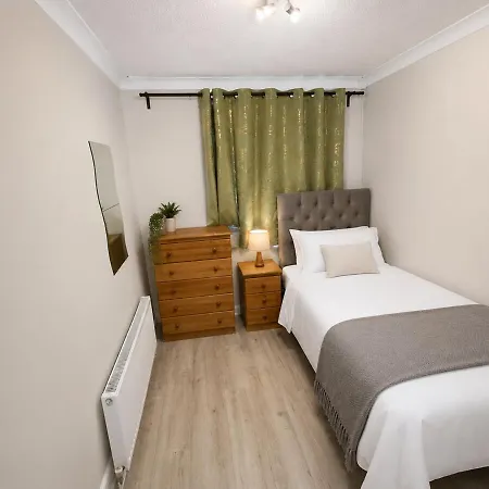 Cozy Dublin House 4bhk Near Blanchardstown Thurles