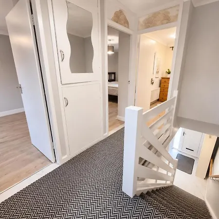 Cozy Dublin House 4bhk Near Blanchardstown Thurles